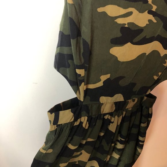 Forever 21 (L) camo mini dress - Picture 4 of 4
